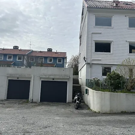 Loft With Parking In *